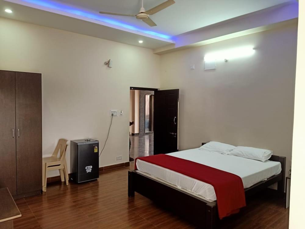 Ss Lodge Devanahalli Exterior photo